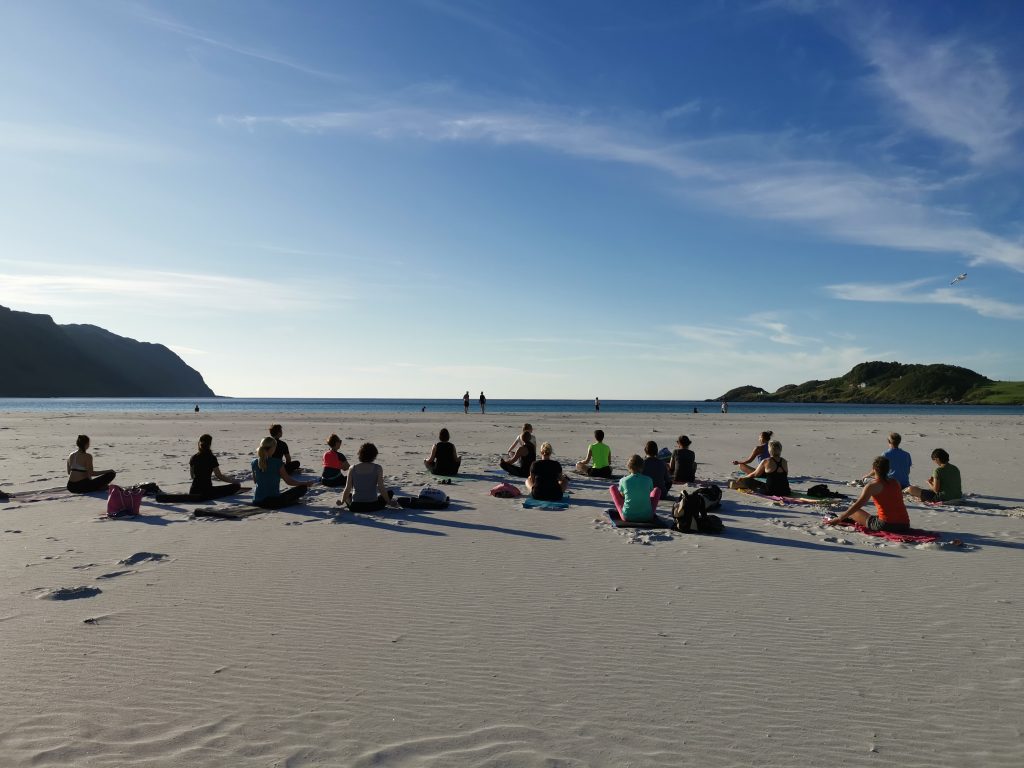 yoga til reiselivskurs